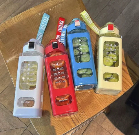 White 700ml Sports Water Bottle – Portable Sippy Cup for Outdoor & Cycling